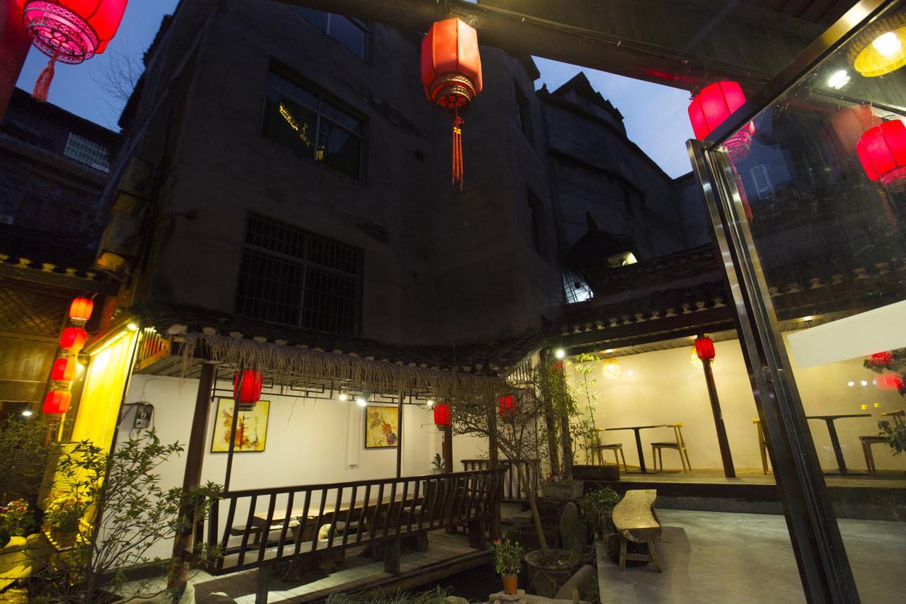 Fenghuang Poshan Inn Exterior foto