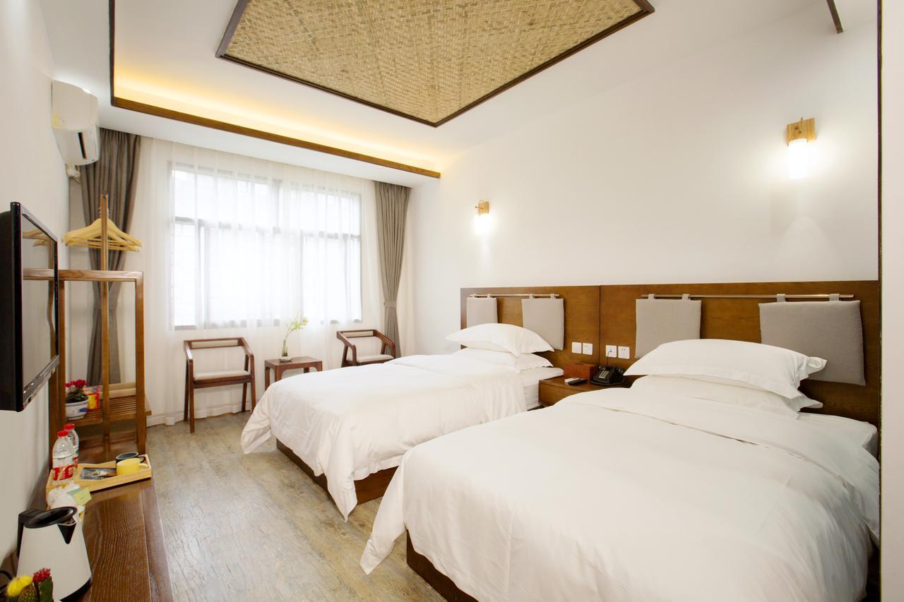Fenghuang Poshan Inn Exterior foto